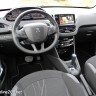 Photo intérieur Peugeot 208 Active Rouge Rubi - 1.2l e-VTi 82 ETG5 - 1-033