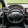 Photo poste de conduite i-Cockpit Peugeot 208 Active Rouge Rubi - 1.2l e-VTi 82 ETG5 - 1-036