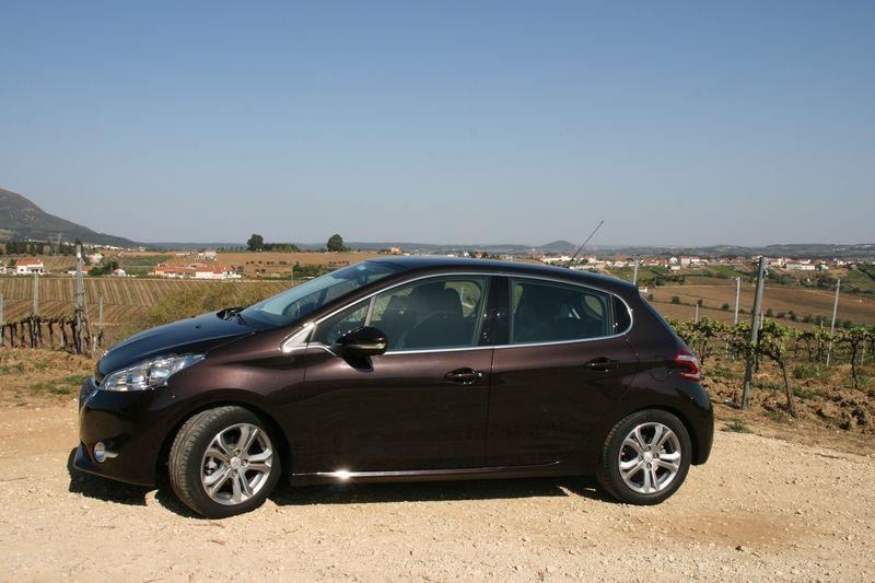 Essai Peugeot 208 Allure - Rouge Noir 001