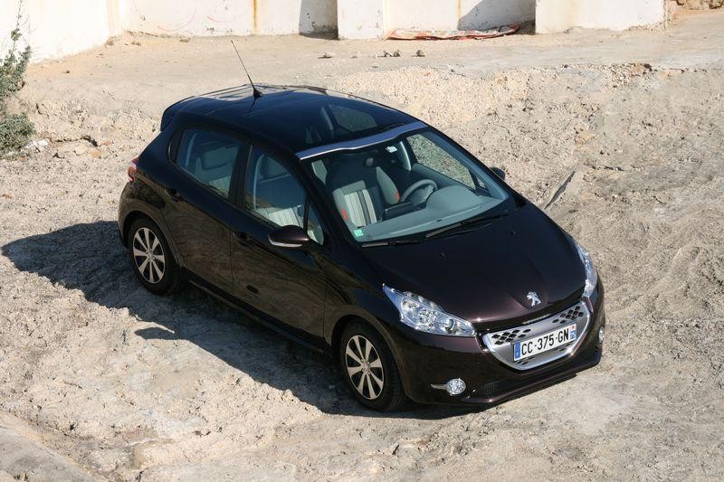 Essai Peugeot 208 Active Blue Lion - Rouge Noir 031