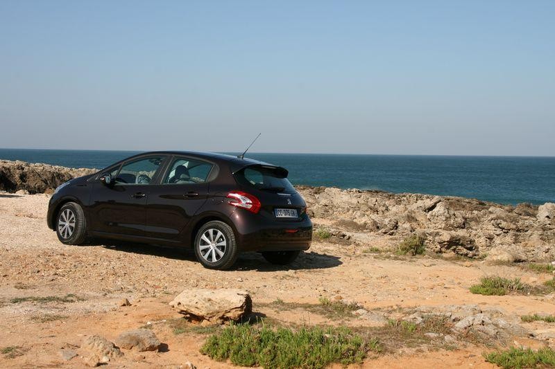 Essai Peugeot 208 Active Blue Lion - Rouge Noir 038