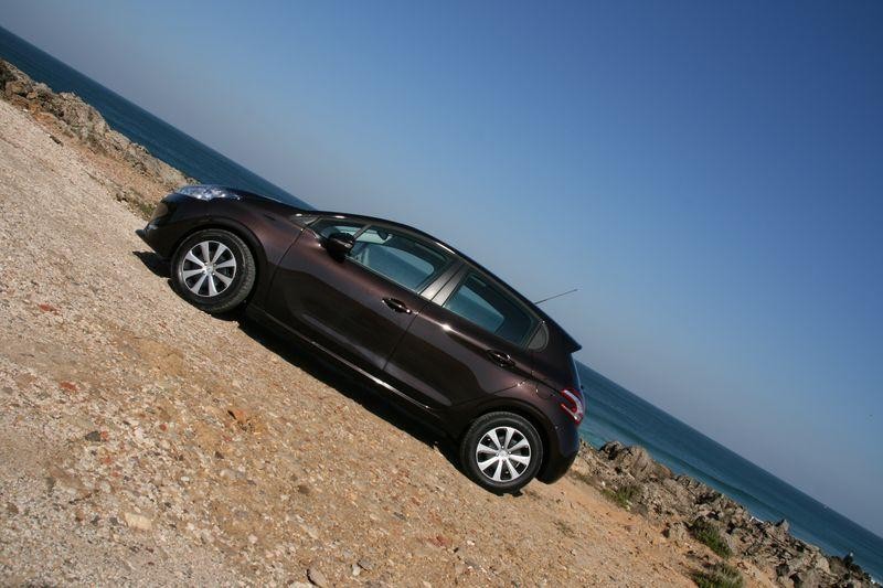 Essai Peugeot 208 Active Blue Lion - Rouge Noir 040