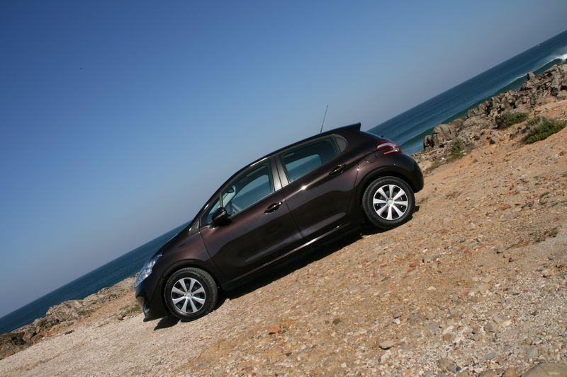 Essai Peugeot 208 Active Blue Lion - Rouge Noir 042