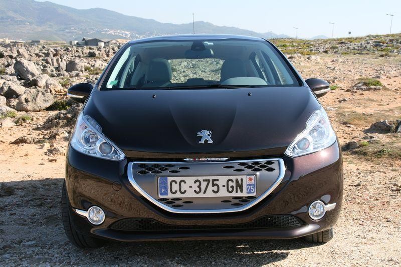 Essai Peugeot 208 Active Blue Lion - Rouge Noir 050