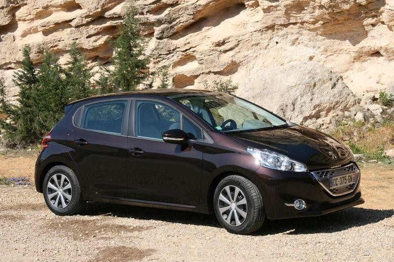 Essai Peugeot 208 Active Blue Lion - Rouge Noir 057