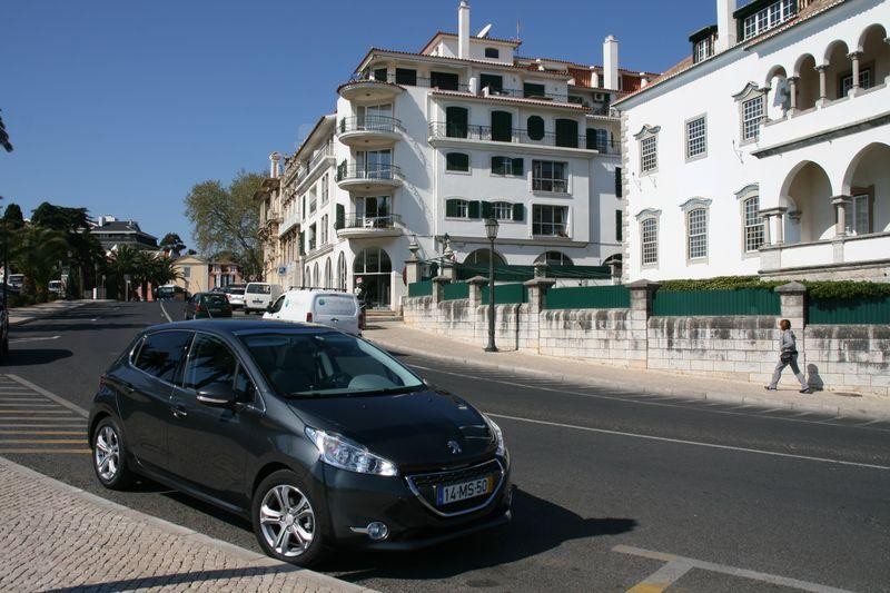 Essai Peugeot 208 Allure - Gris Shark 060