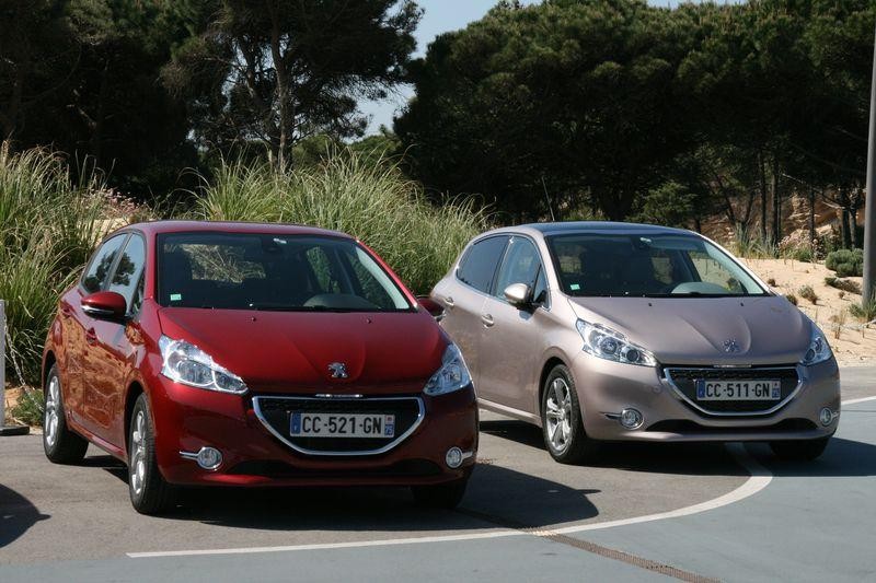 Essai Peugeot 208 Active Rouge Erythrée et 208 Allure Blossom Grey 066