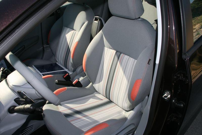 Intérieur Maille Rayul Corail - Peugeot 208 Active 083