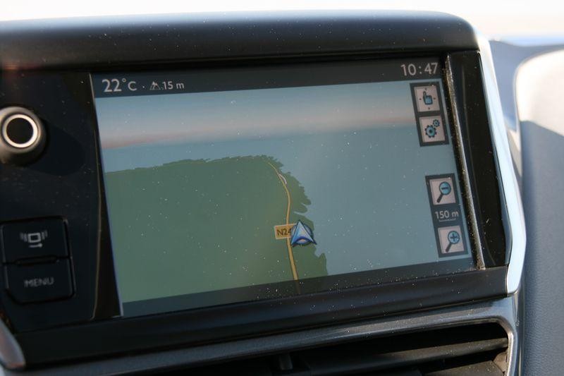 GPS Peugeot 208 101