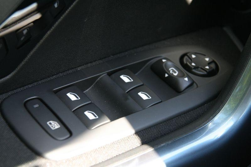 Commandes de vitres et rétroviseurs électriques Peugeot 208 108