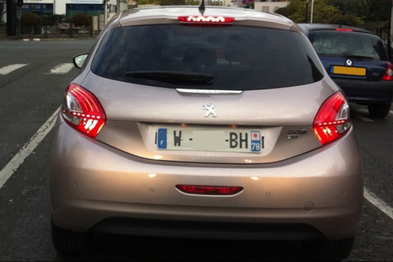 Peugeot 208 Blossom Grey 5 portes Poissy