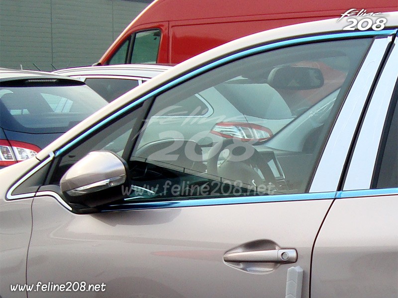 Habitacle Peugeot 208 Vélizy