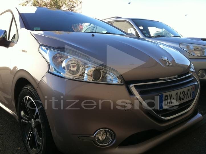 Peugeot 208 Blossom Grey Roulage Plaisir (78) 03
