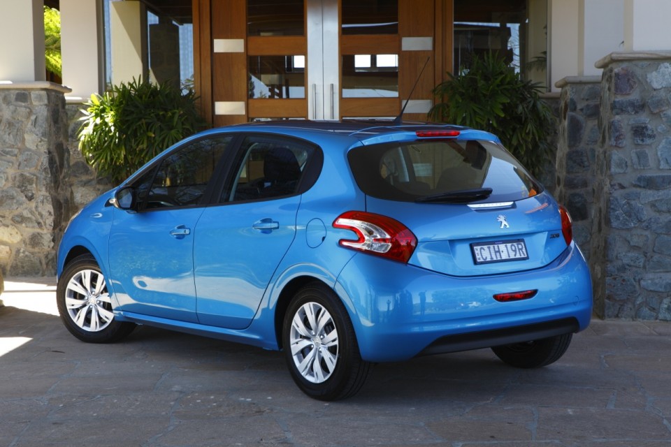 peugeot-208-active-australia-1-005