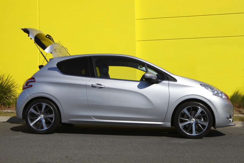 peugeot-208-allure-sport-turbo-australia-1-032
