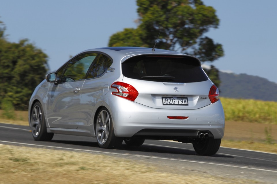 peugeot-208-allure-sport-turbo-australia-1-039