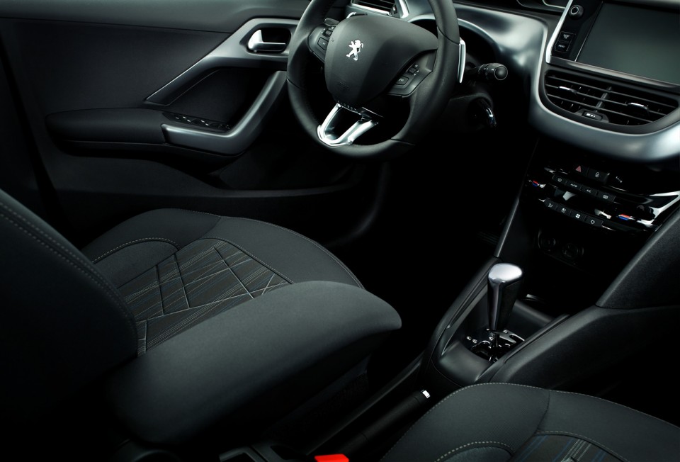 peugeot-208-griffe-bresil-1-009