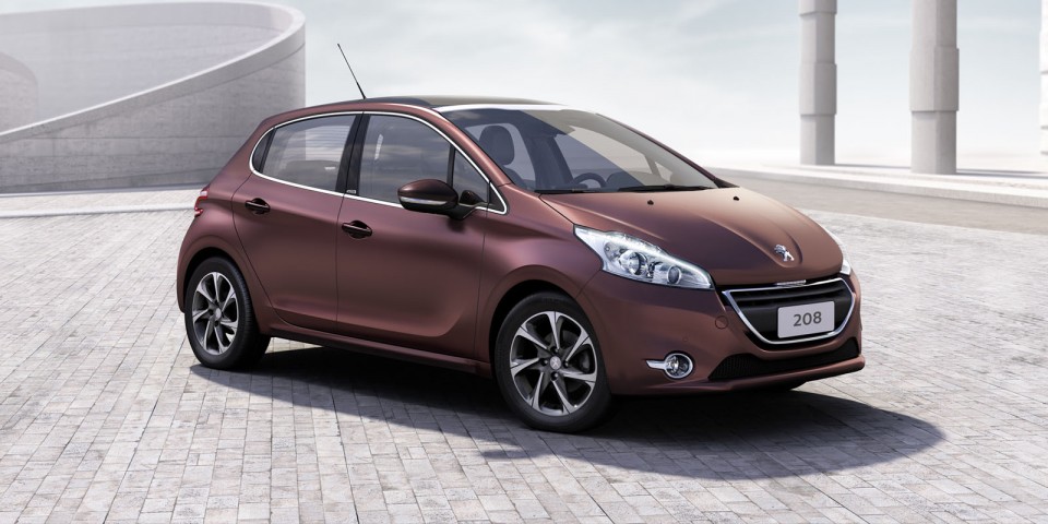 peugeot-208-premier-bresil-2012-1-001