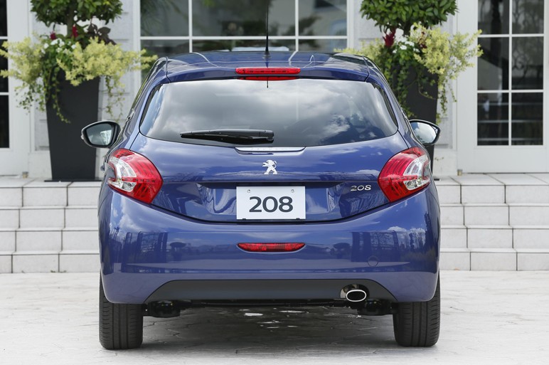 peugeot-208-japon-1-006