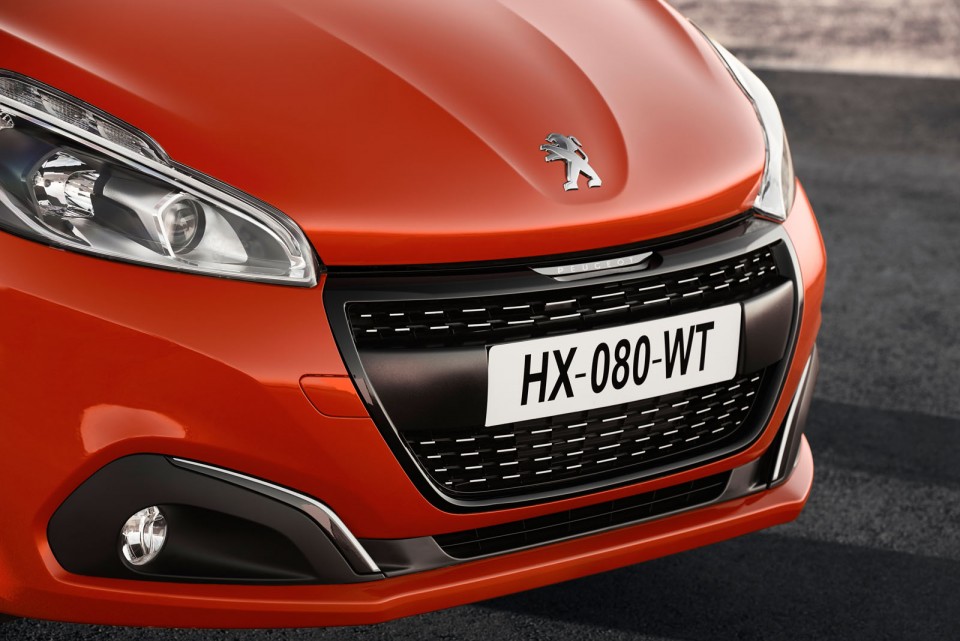 Grille de calandre PEUGEOT 208 phase 2 2015-2019