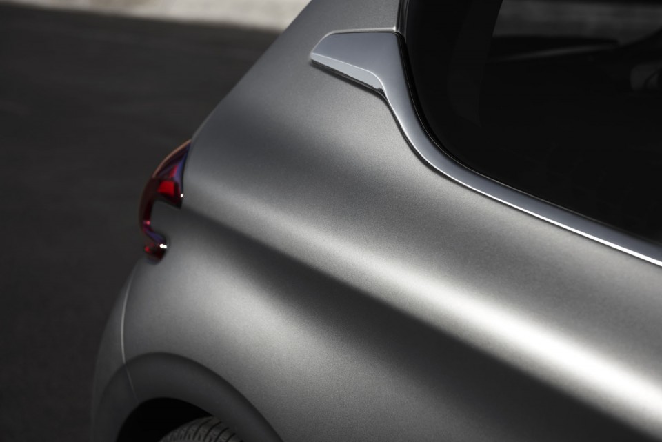 Photo nouvelle Peugeot 208 Allure Ice Silver restylée