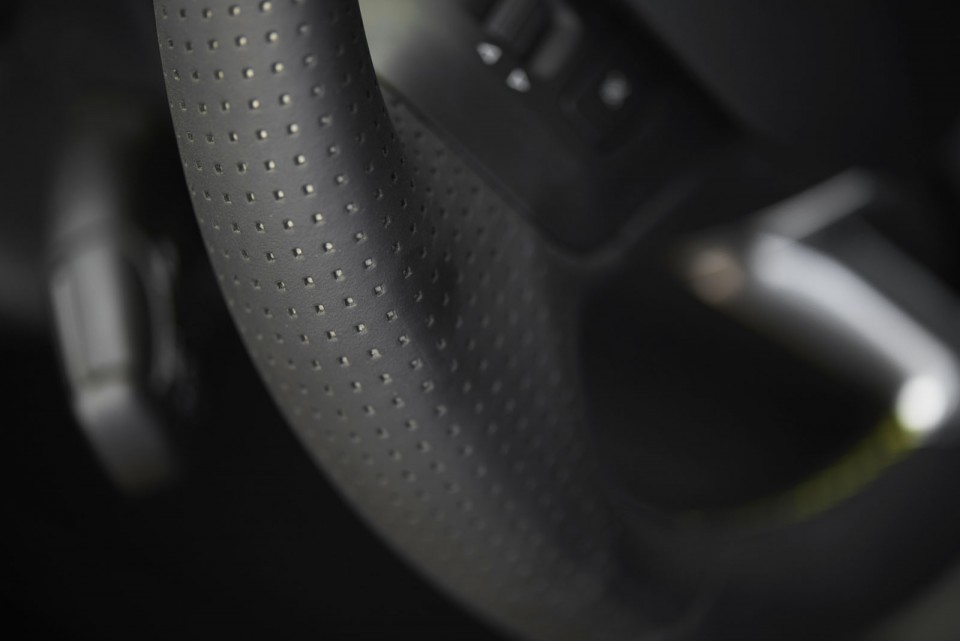 Photo détail volant Lime Yellow Peugeot 208 restylée