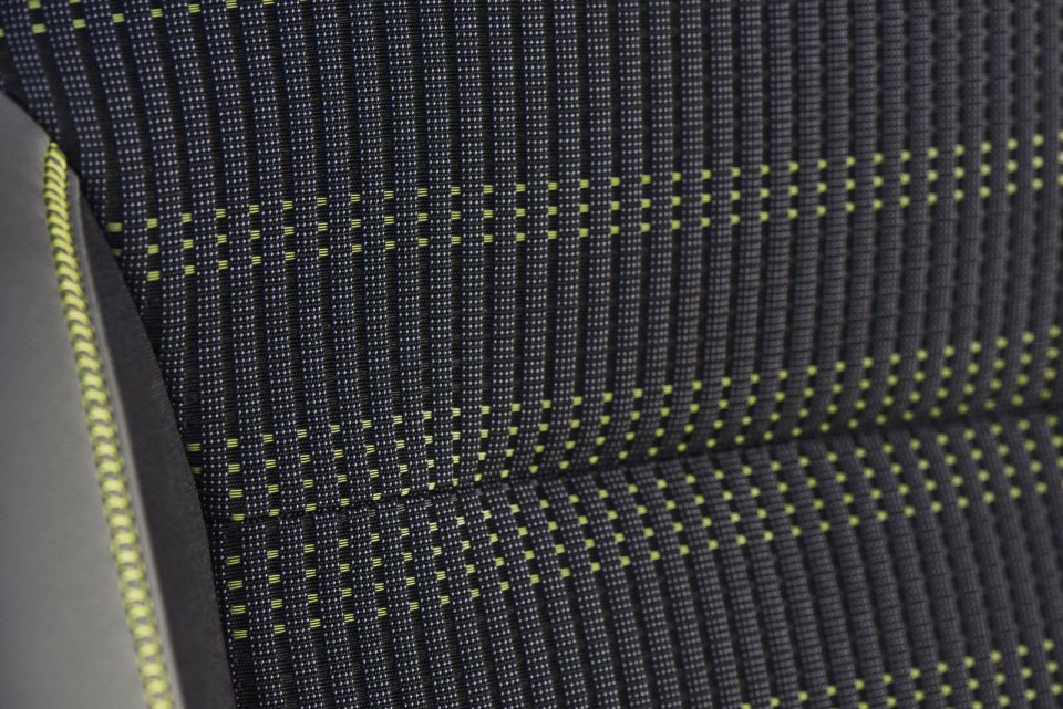 Photo détail siège Lime Yellow Peugeot 208 restylée