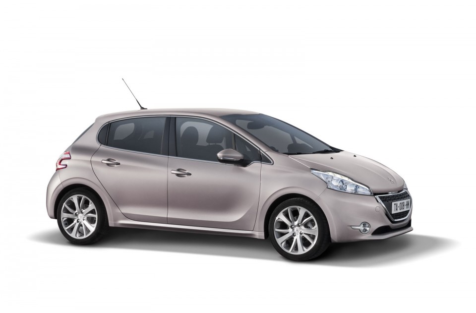 Peugeot 208 Allure 5 portes Blossom Grey Photo Officielle 016