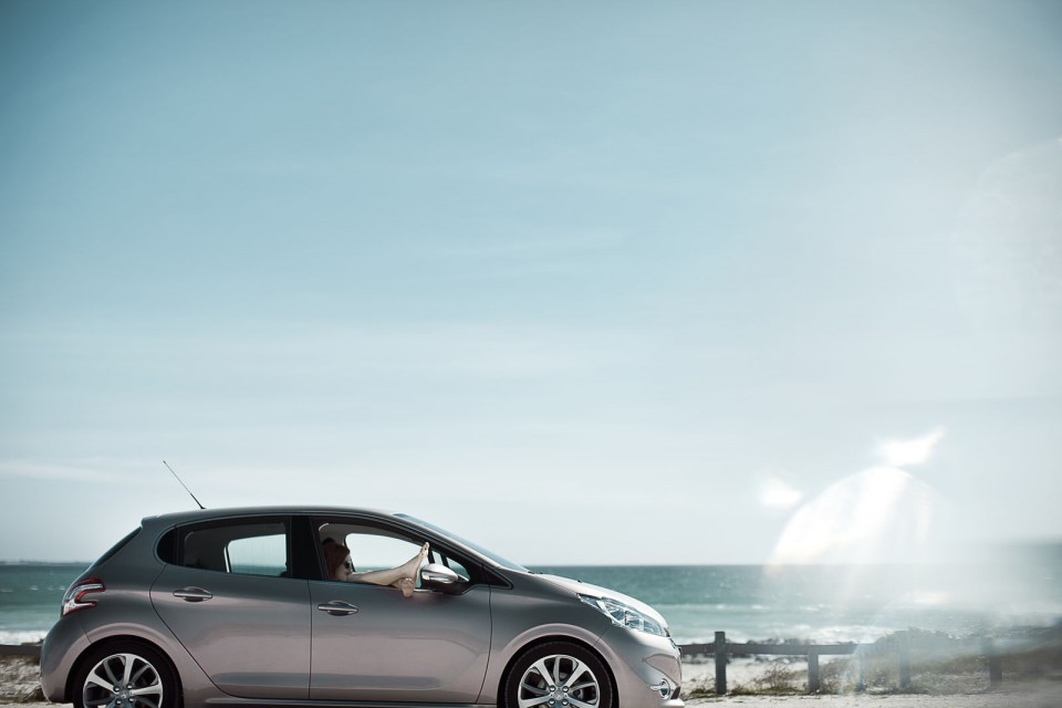 Peugeot 208 Blossom Grey Photo Officielle 019