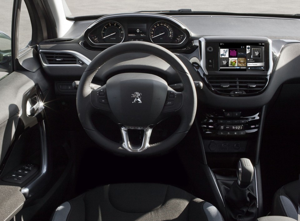 Intérieur Peugeot 208 012