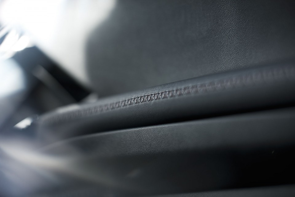 Détail garnissage Peugeot 208 034