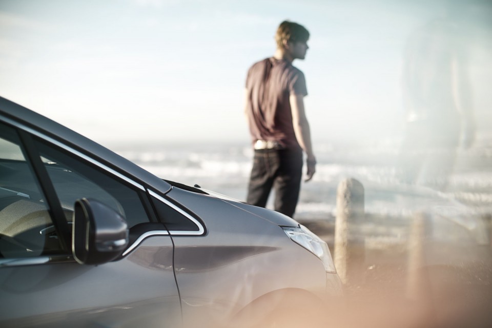 Détail avant Peugeot 208 045