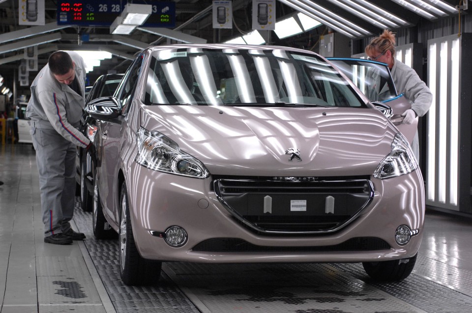 Production de la Peugeot 208 à Poissy - 014