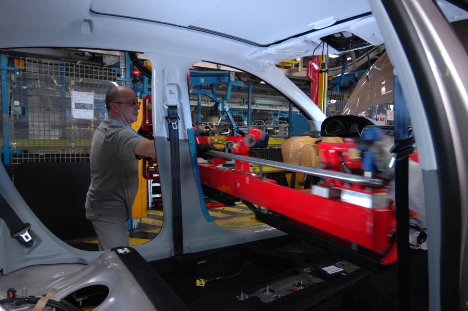 Production de la Peugeot 208 à Poissy - 080