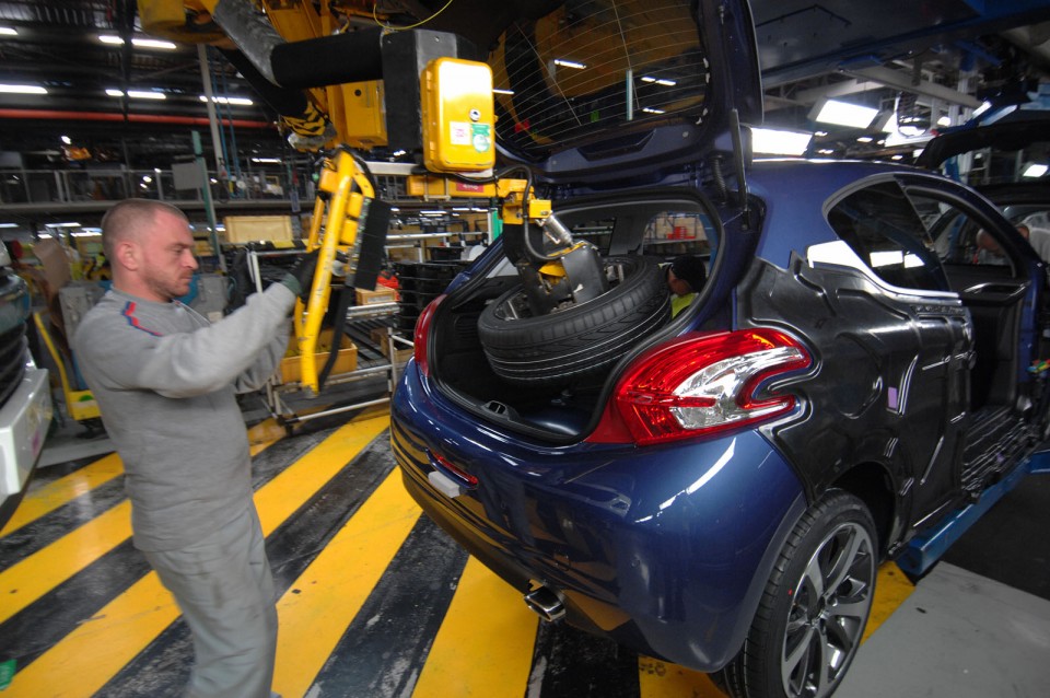 Production de la Peugeot 208 à Poissy - 098