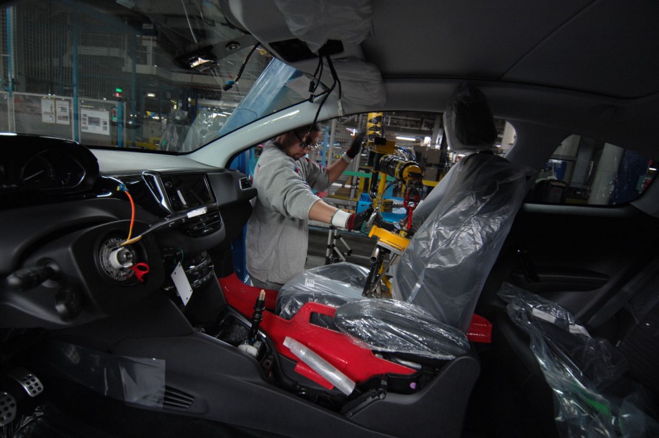 Production de la Peugeot 208 à Poissy - 103