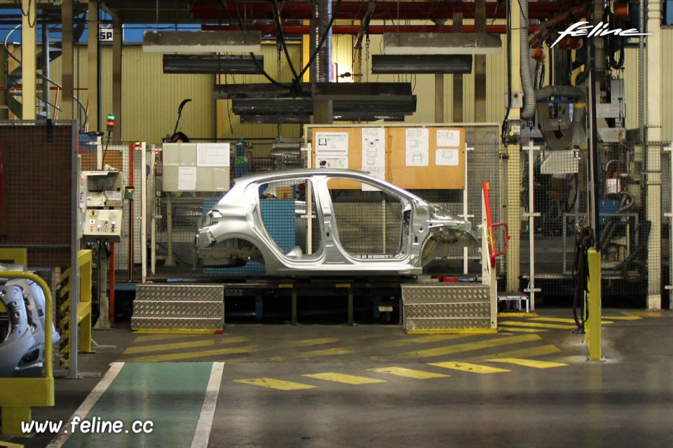 Photo Peugeot 208 usine PSA de Poissy (78)