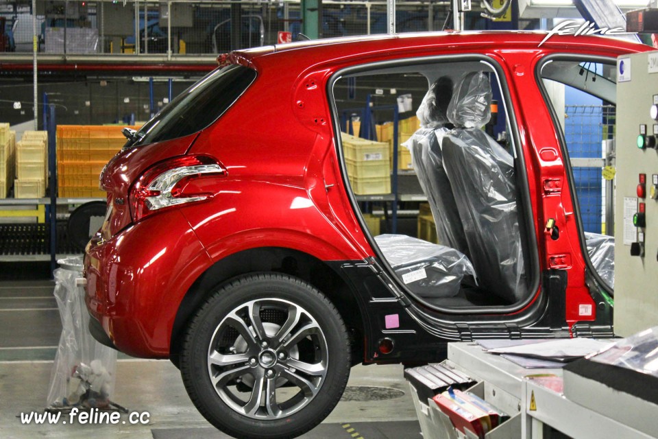 Photo Peugeot 208 usine PSA de Poissy (78)