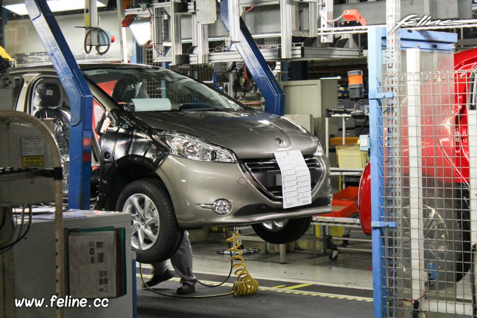 Photo Peugeot 208 usine PSA de Poissy (78)