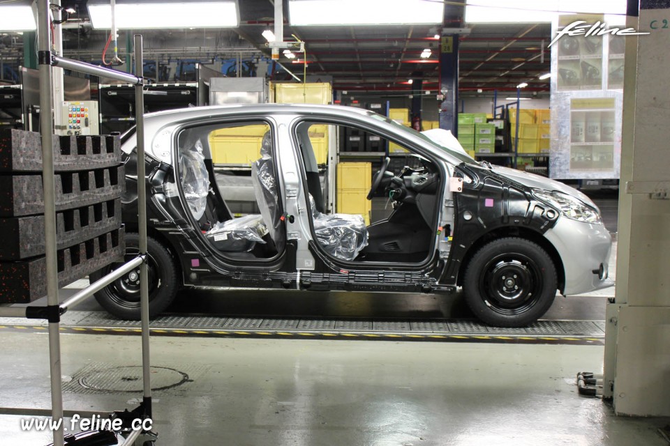 Photo Peugeot 208 usine PSA de Poissy (78)