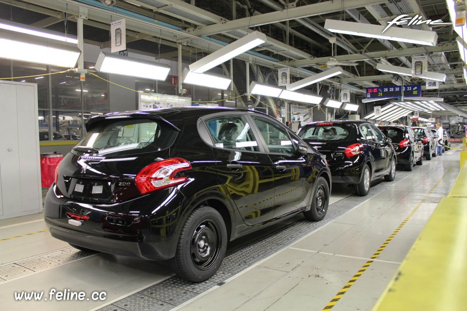 Photo Peugeot 208 usine PSA de Poissy (78)