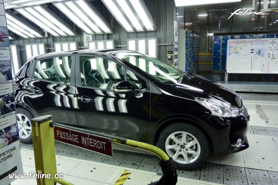 Photo Peugeot 208 usine PSA de Poissy (78)