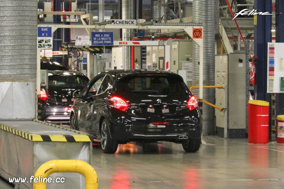 Photo Peugeot 208 usine PSA de Poissy (78)