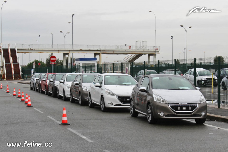 Photo Peugeot 208 usine PSA de Poissy (78)