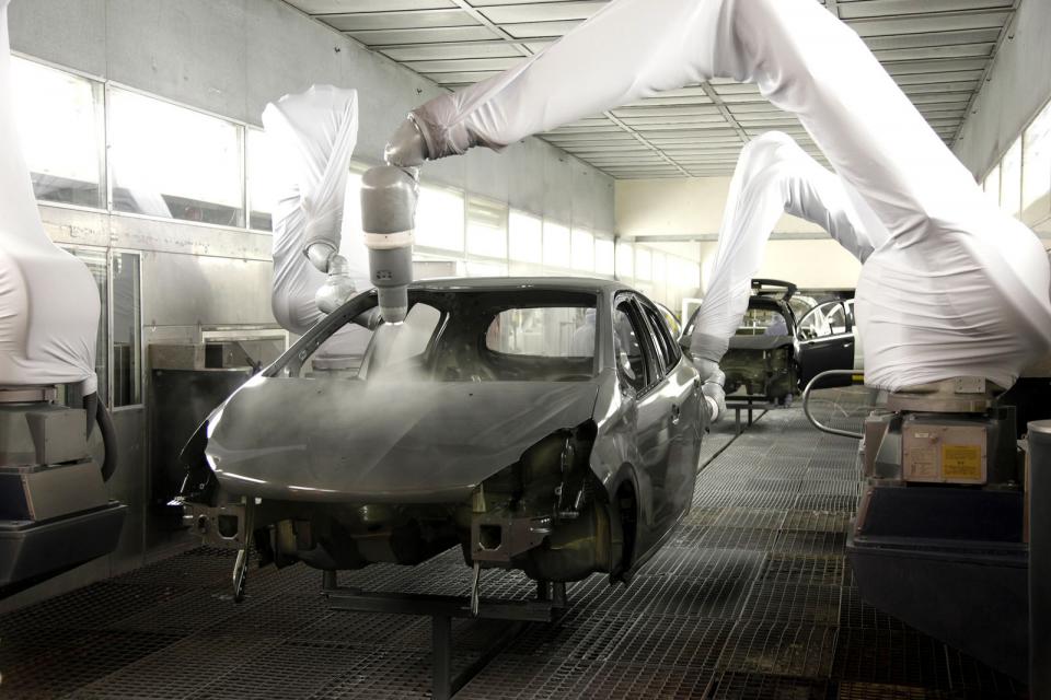 Peinture, pose des laques par des robots - Production Peugeot 208 à Porto Real (Brésil) - 009