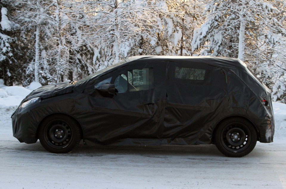 Spyshot Peugeot 208 a 06