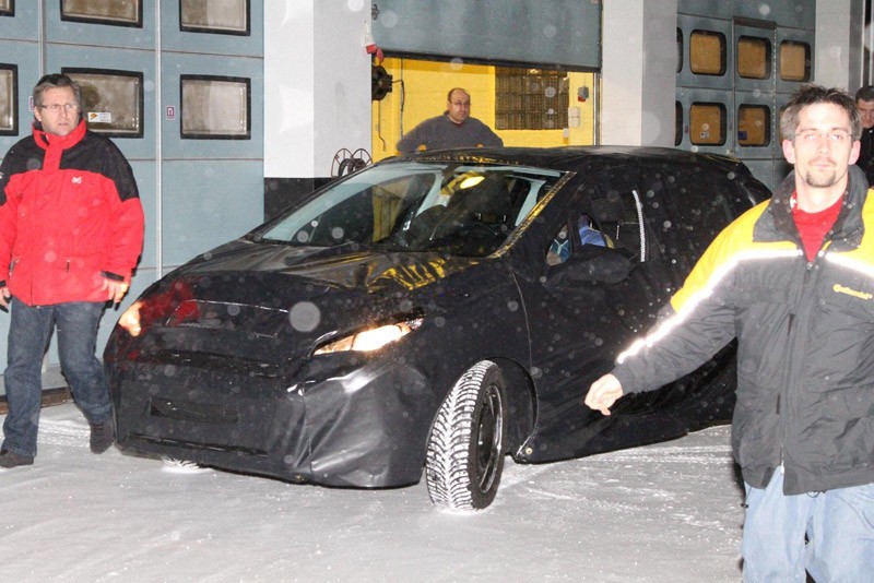 Spyshot Peugeot 208 b 07