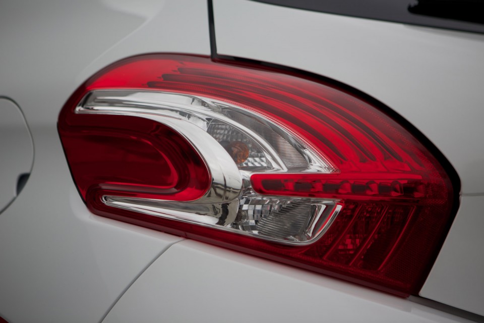 Photo Tuning Peugeot 208 En Garde Musketier - 1-009
