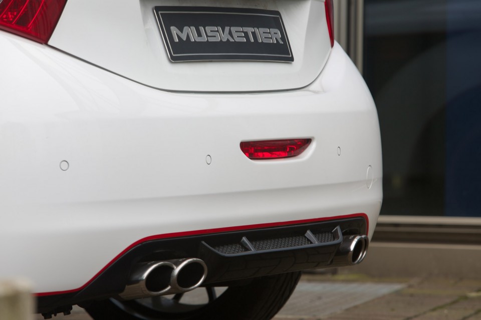 Photo Tuning Peugeot 208 En Garde Musketier - 1-029