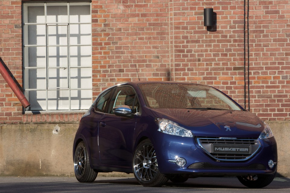 Photo Tuning Peugeot 208 Musketier - 1-010